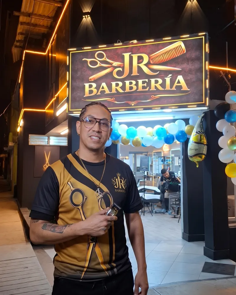 Barbero principal JR Barbería