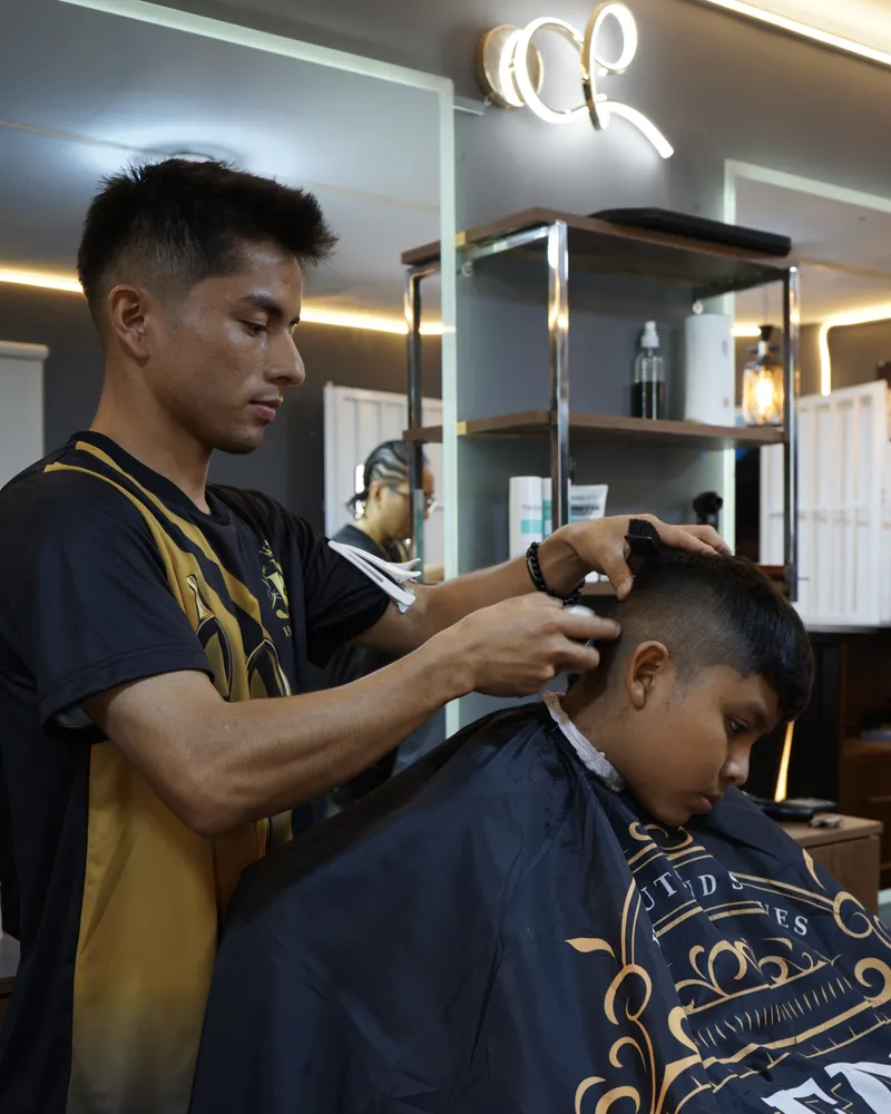 Barbero 2 JR Barbería